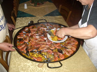 La favolosa paella.. da leccarsi i baffi!!!